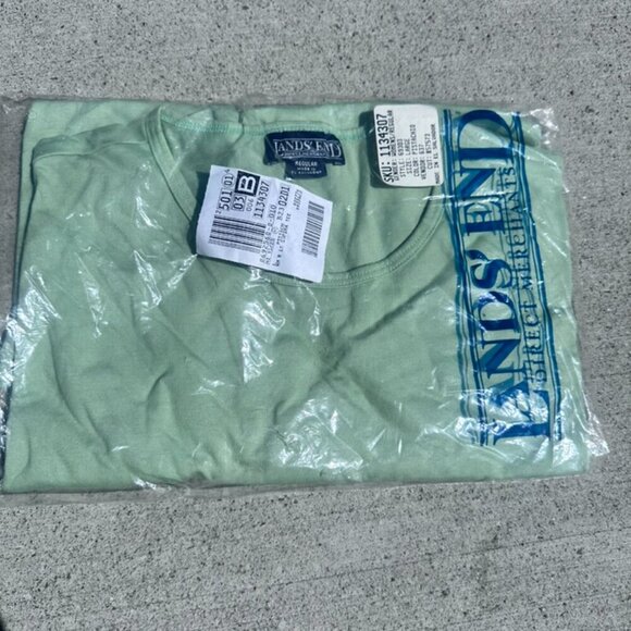 L.L. Bean Tops - NWT LANDS' END T-SHIRT PISTACHIO LARGE